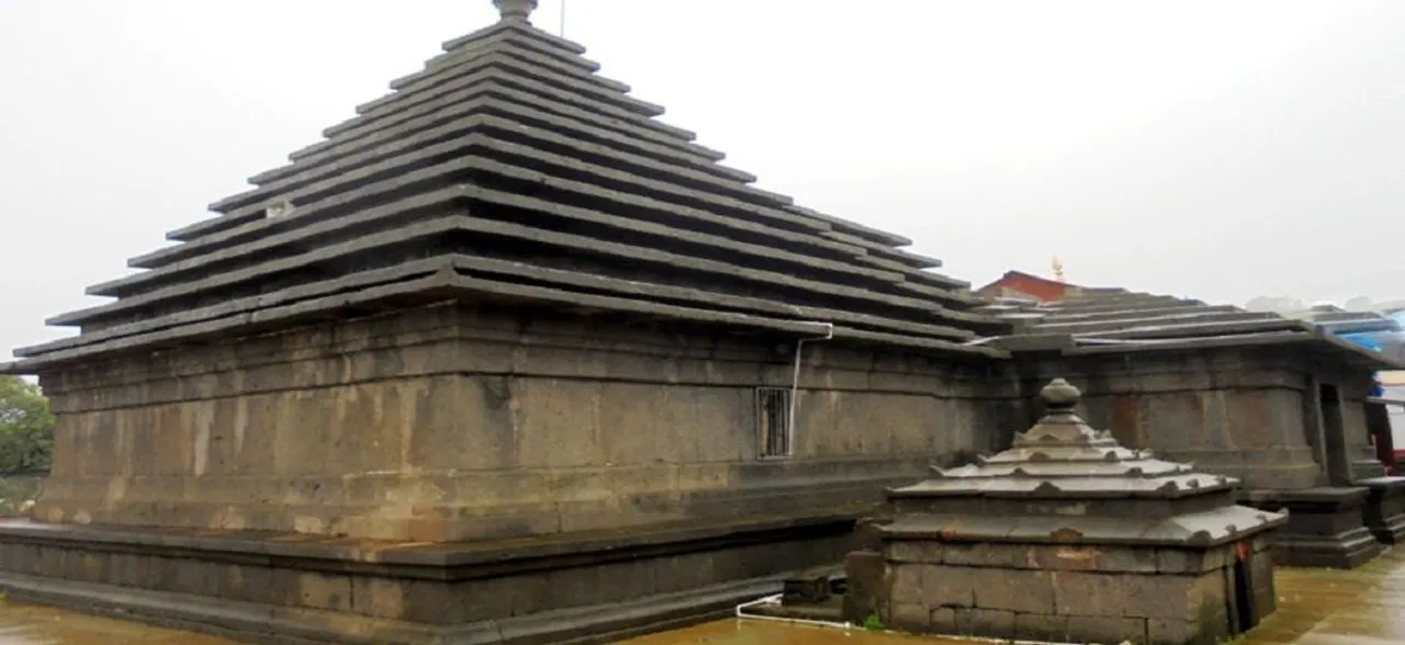 Karnatakaâ€™s Mahabaleshwar temple announces rigid dress code; no jeans, T-shirts and shorts
