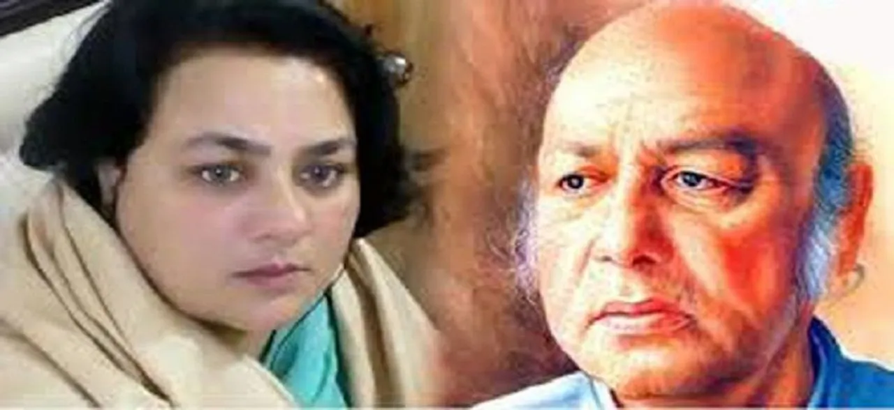 Pakistanâ€™s revolutionary poet Habib Jalibâ€™s daughter runs taxi to earn livelihood