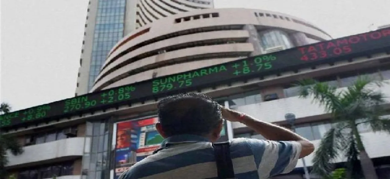 Sensex bounces 321 points in early trade on positive Asian cues