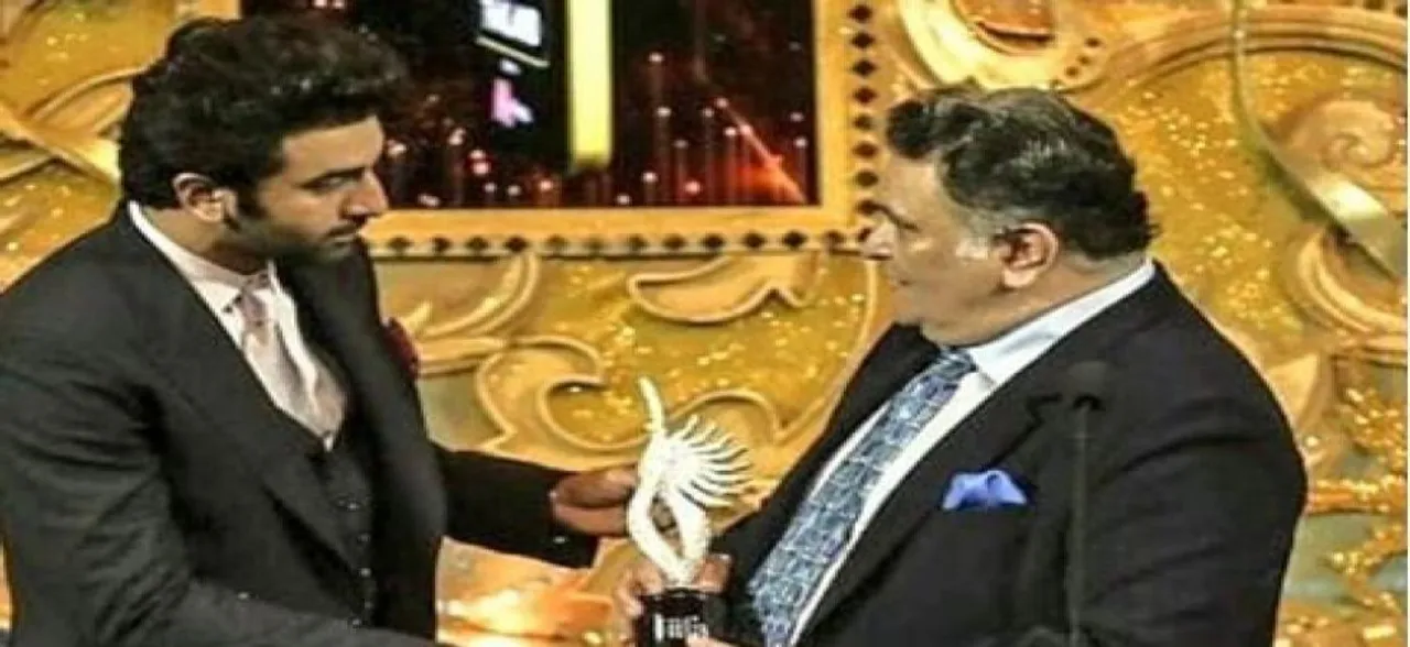 Rishi Kapoor and Ranbir Kapoor have 'star struck' moment with Robert De Niro on the US street
