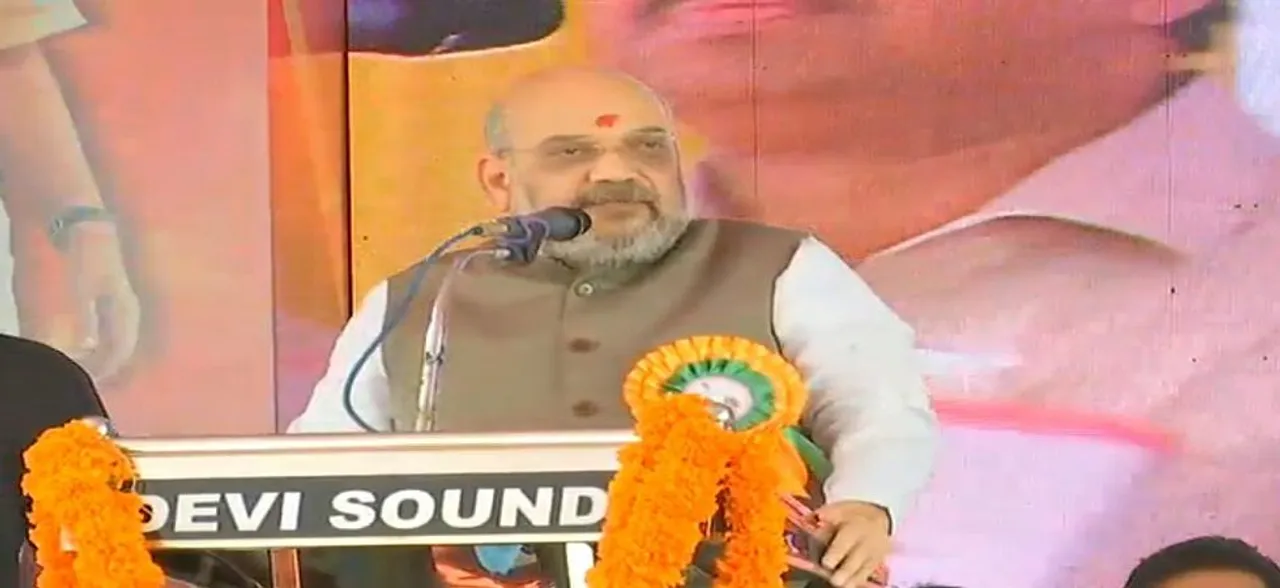 Amit Shah says BJP 'standing like a rock' with Sabarimala protesters, Pinarayi Vijayan hits back