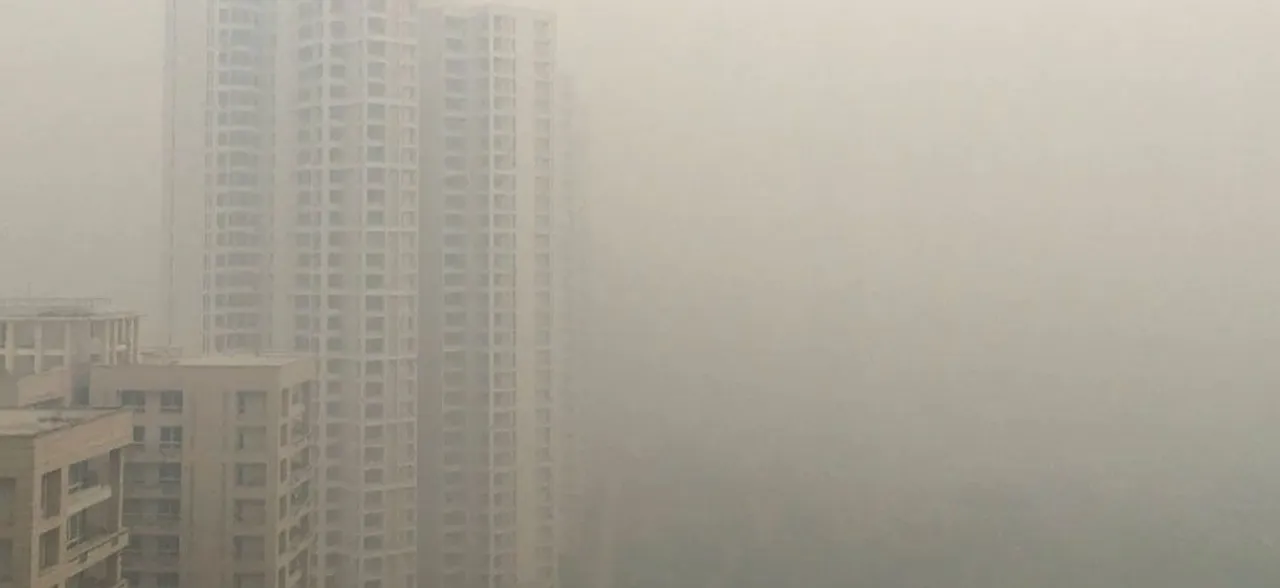 Delhi air quality remains in â€˜severeâ€™ category; government may roll out odd-even scheme