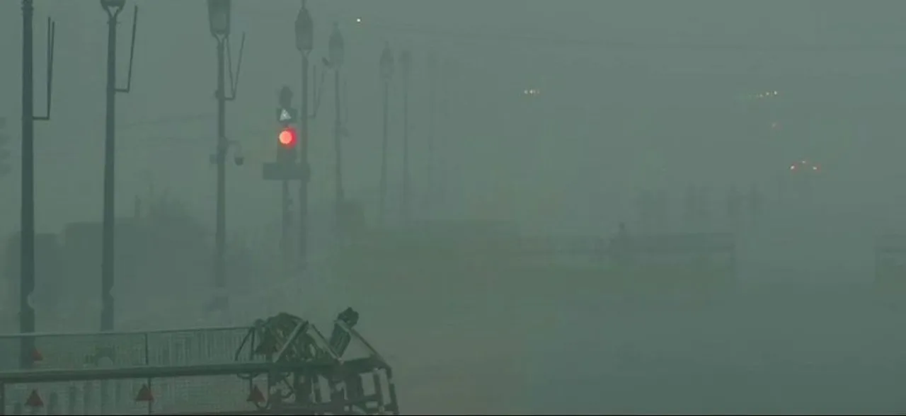 Delhiites continue to suffer as Air Quality Index drops to 423; know AQI of world's top 10 cities