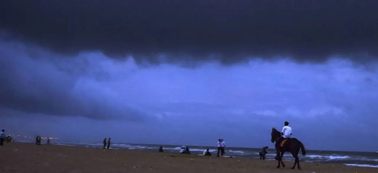 Cyclone Gaja Updates: Two dead, 1 injured as severe cyclonic storm hits coastal Tamil Nadu