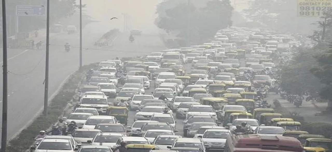 Delhi Pollution: Air quality dips to â€˜poorâ€™; AQI recorded at 273