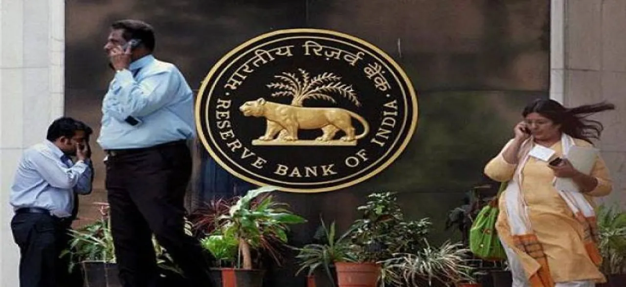 â€˜RBI should push for fresh issuance of shares by banks to meet licensing guidelinesâ€™