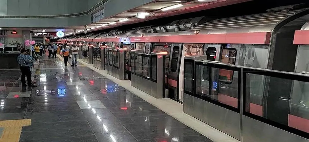 Delhi Metro services on Dilshad Garden-Rithala line halted due to technical snag
