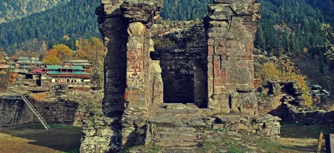 Mehbooba Mufti writes to PM Modi, requests to consider Imran Khan's offer to open Sharada Peeth in PoK