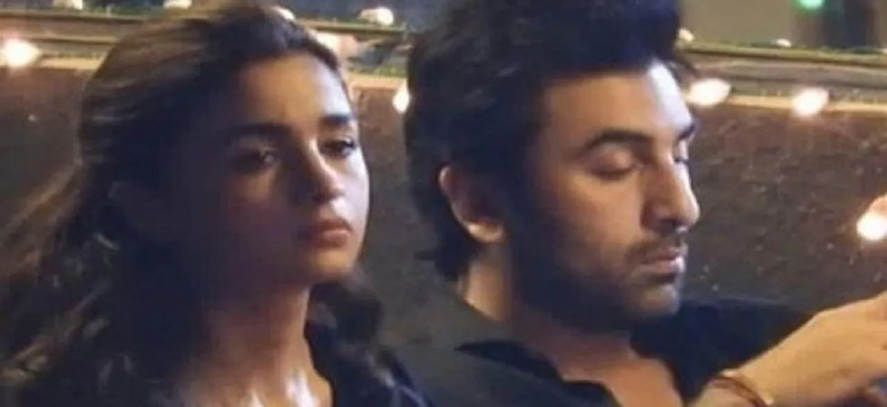 Alia Bhatt clarifies sad-grumpy face with Ranbir Kapoor on the sets of â€˜Brahmastra', says, â€˜â€™I wasnâ€™t upset at allâ€™â€™