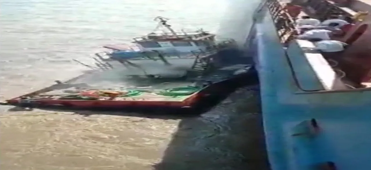 Gujarat: Four people missing after explosion on board a boat at Piram Bet island in Bhavnagar district 