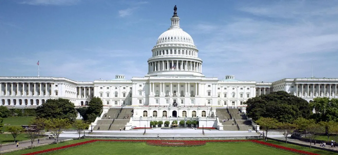 Over 8 lakh employees without pay as US government shuts down over Mexico wall row