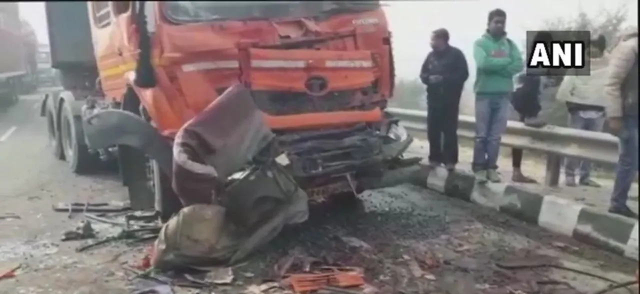 8 killed, several injured after 50 vehicles pile up on Rohtak-Revari Highway due to dense fog