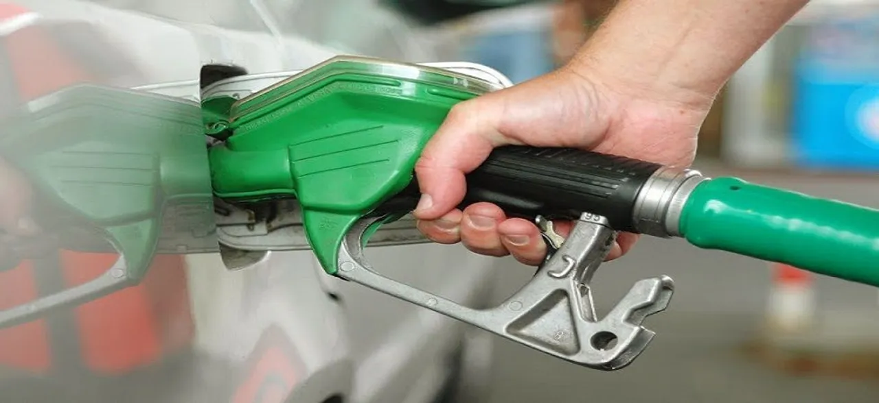 Petrol, diesel prices slashed, check December 30 rates here