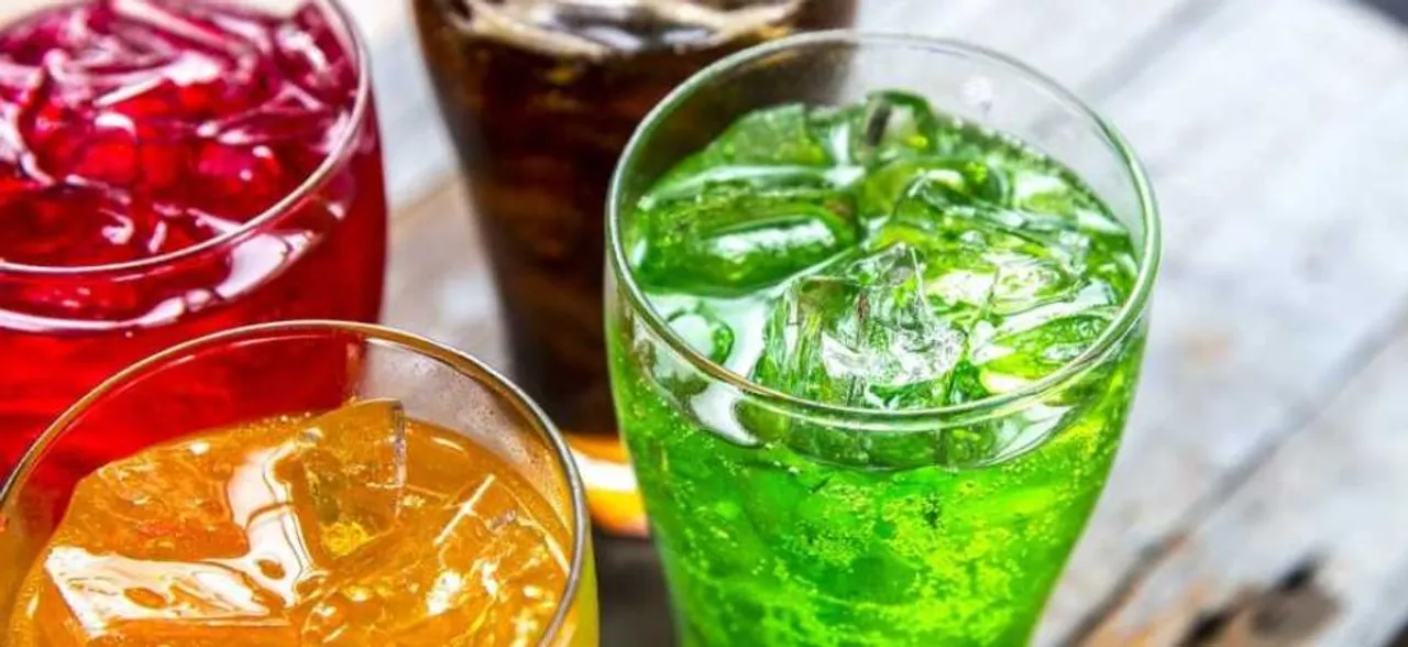 Beware! Drinking soda, sweetened drinks may up chronic kidney disease