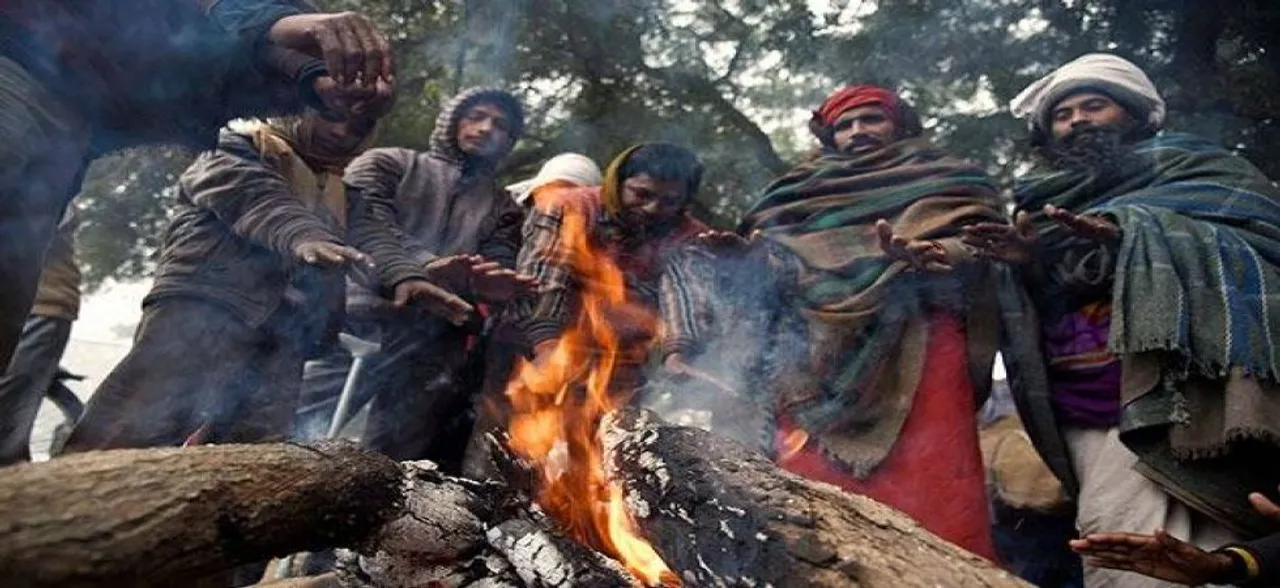 Delhi reels under cold wave, air quality â€˜poorâ€™