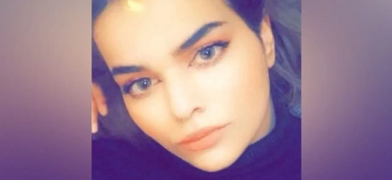 Young Saudi woman who fled her family welcomed as 'brave Canadian' in Toronto 