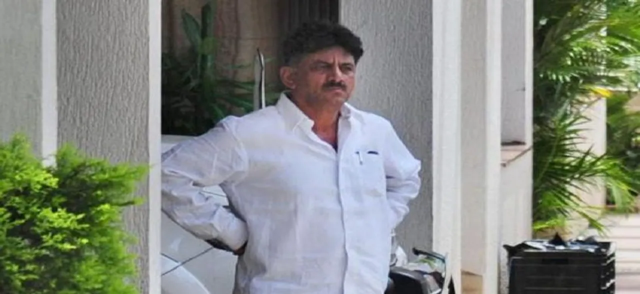 Karnataka minister alleges horse trading, says 3 Congress lawmakers camping in Mumbai hotel with BJP leaders
