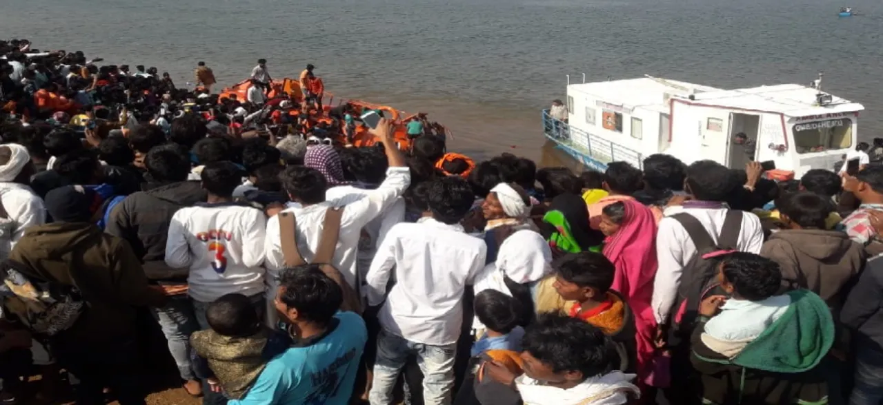 Six dead after boat capsizes in Narmada river near Maharashtra's Nandurbar
