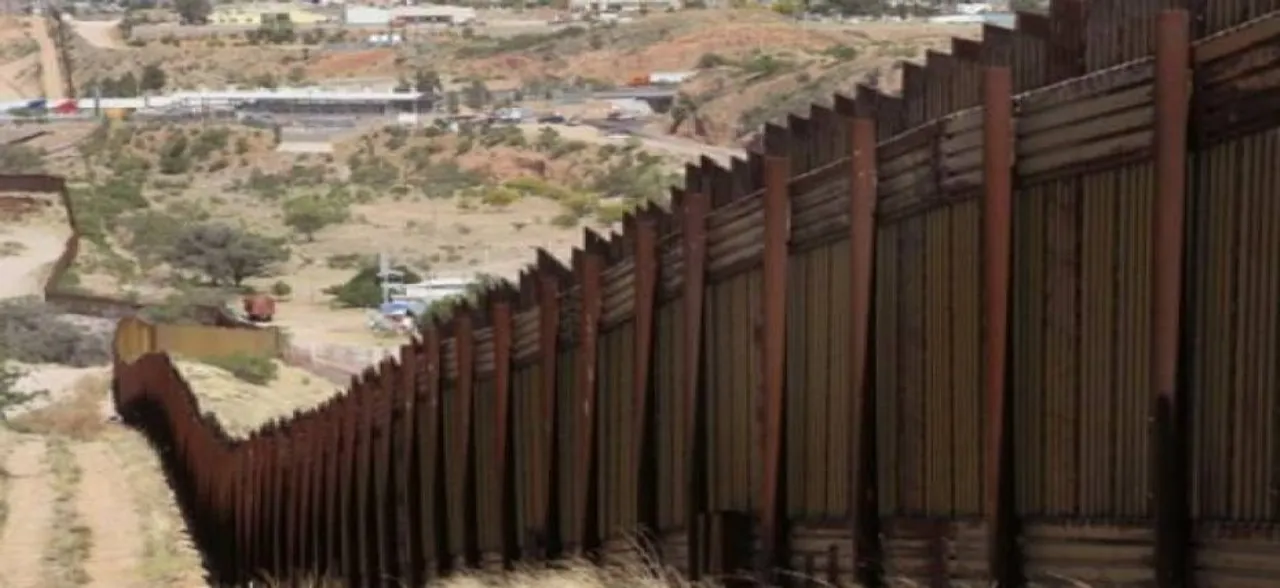 Pentagon agrees to extended role on US-Mexico border mission