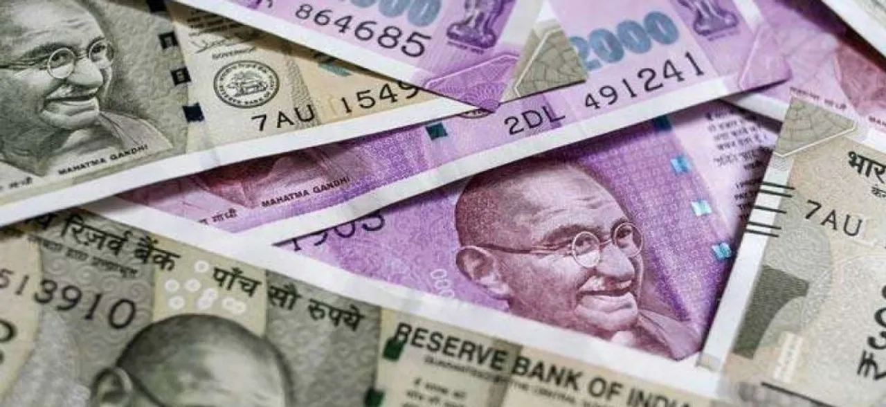 Rupee settles 16 paise down at 71.19 vs USD, registers 2nd weekly loss