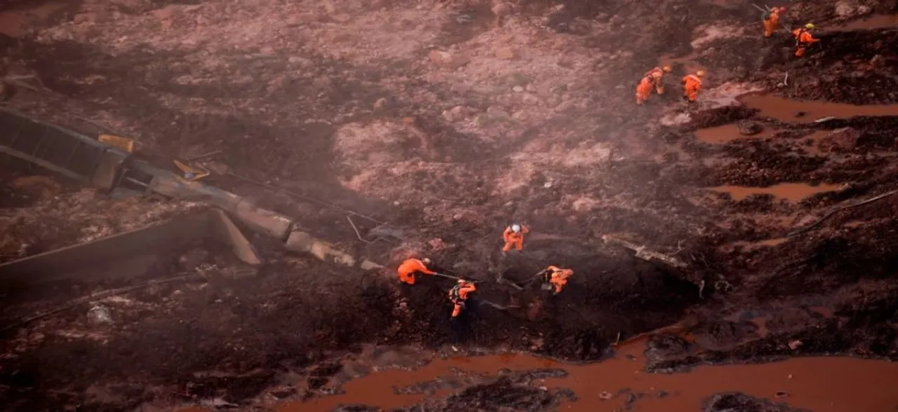Brazil dam disaster: 9 bodies recovered, fears rise for 300 missing