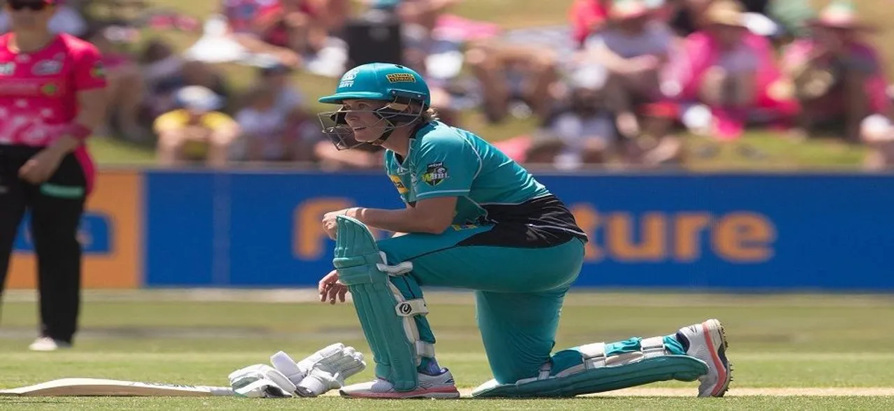 Cricketer suffers flu, nausea in Womenâ€™s Big Bash League final but still helps side to title