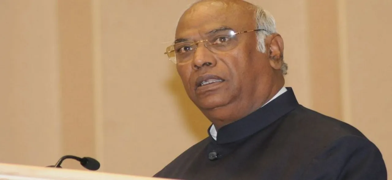 'Only Jumlas will come out today', says Congress leader Mallikarjun Kharge ahead of Interim Budget 2019