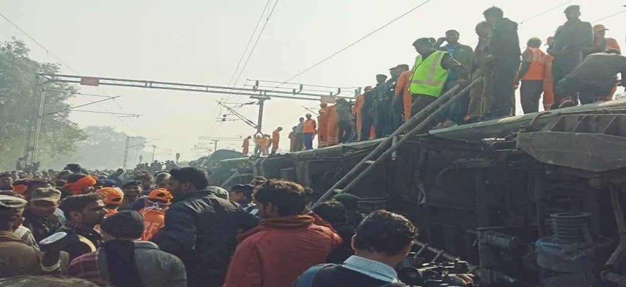 Seemanchal Express: Condolences pour in after train derailment, take a look here