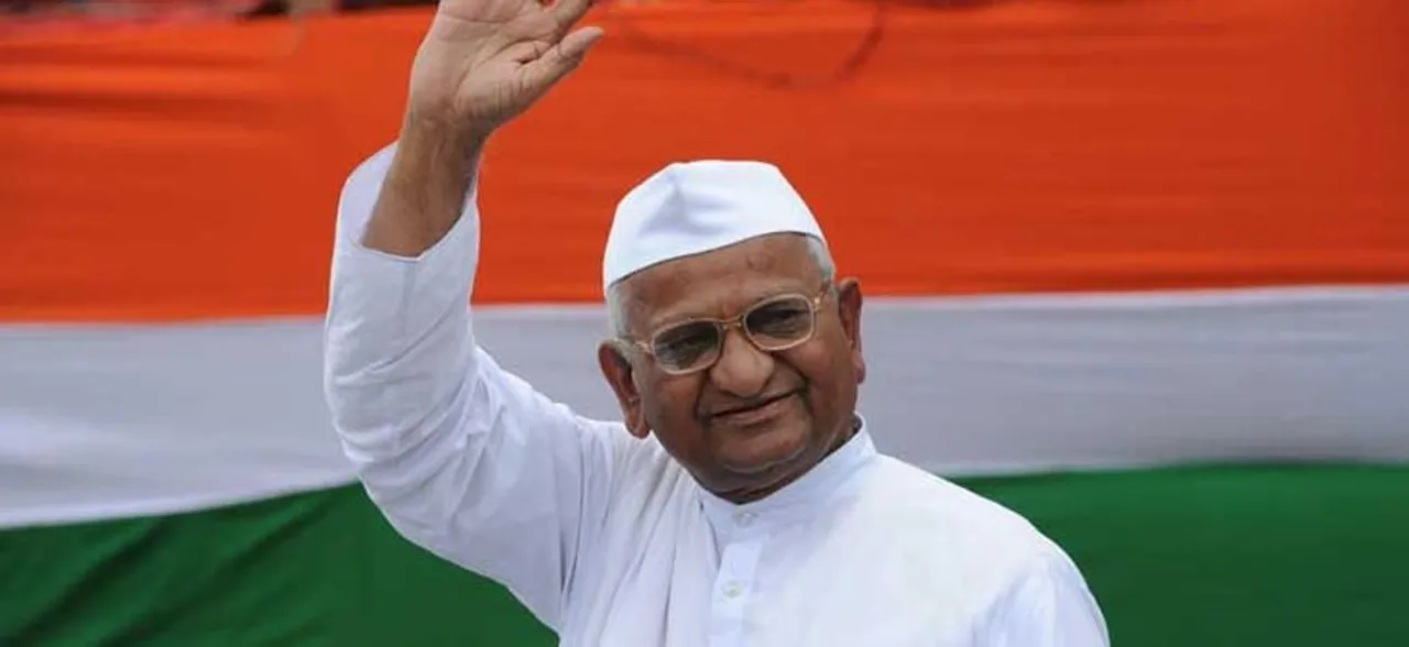 MNS chief Raj Thackeray meets Anna Hazare, tells him not to sacrifice his life for â€˜uselessâ€™ government