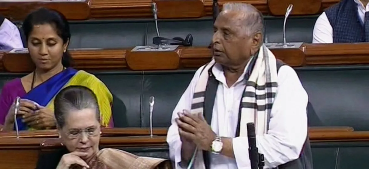 'Netaji' Mulayam Singh drops a bombshell on 'Bua-Babua' combine, backs Modi as PM