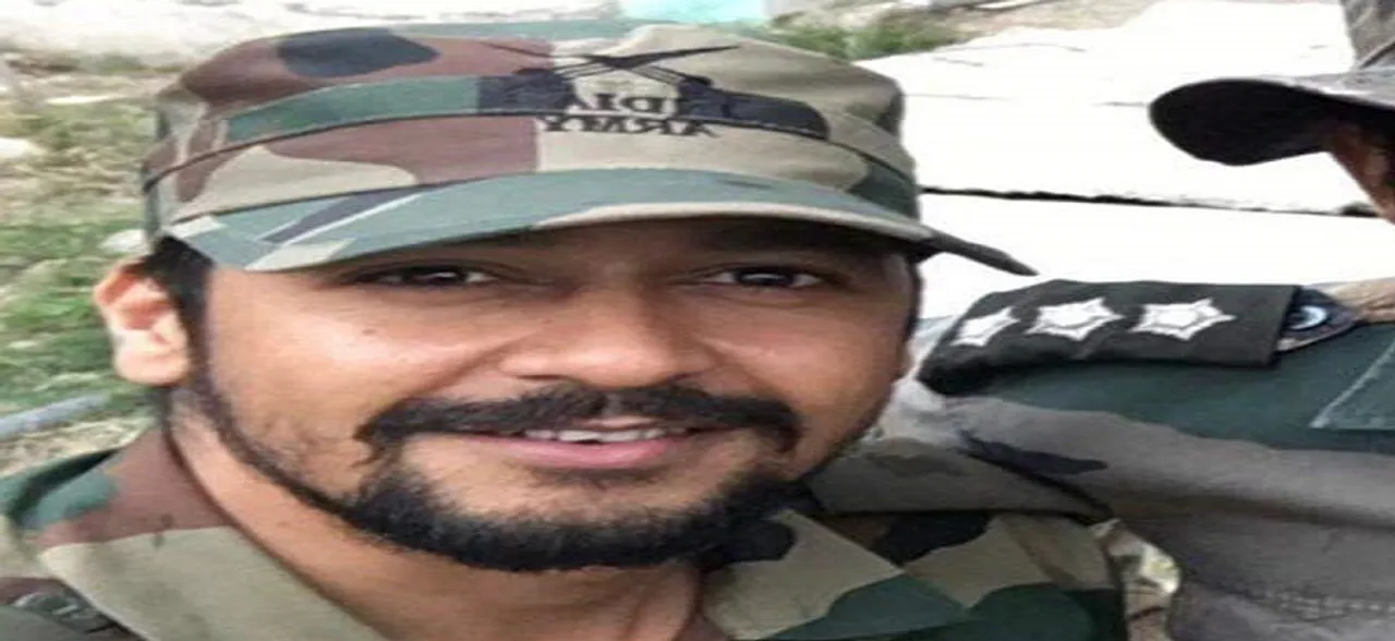 Major among 4 army men killed in encounter in Pulwamaâ€™s Pinglan, internet services suspended   