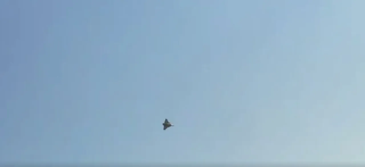 Watch: Rafale piercing through sky with supersonic speed at Aero India show