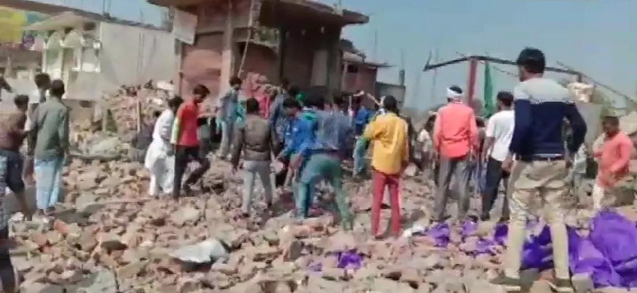 10 dead after explosion in two-storey building in UP's Bhadohi