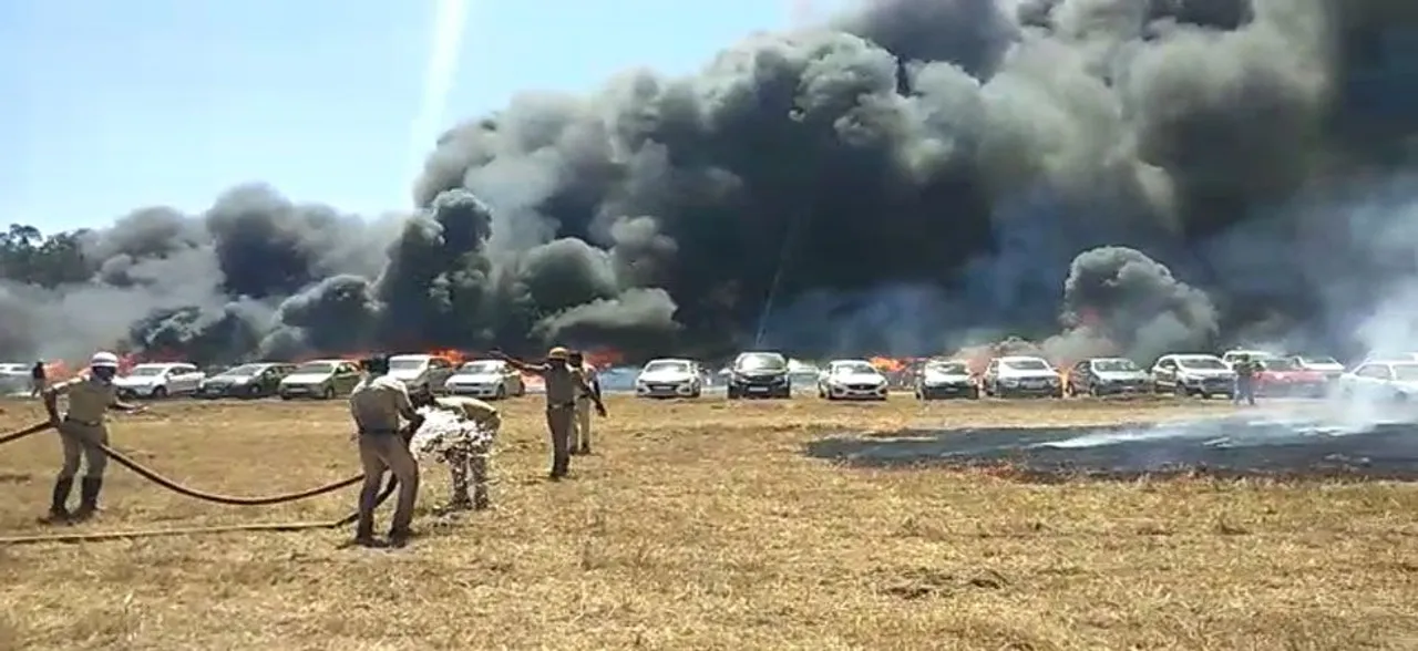 300 vehicles gutted in fire outside Bengaluru's Aero India show, grass and winds help it spread