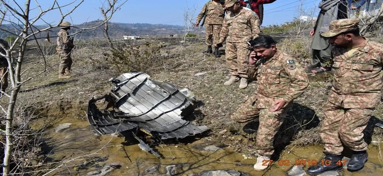 Pakistanâ€™s F-16 pilot beaten to death by countrymen after being mistaken for Indian: Reports