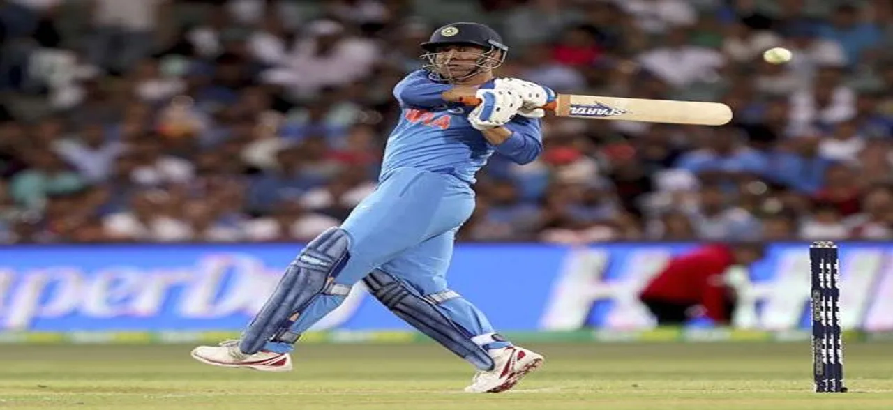 MS Dhoni's 'golden failure' puts India in a spot of bother in Nagpur ODI