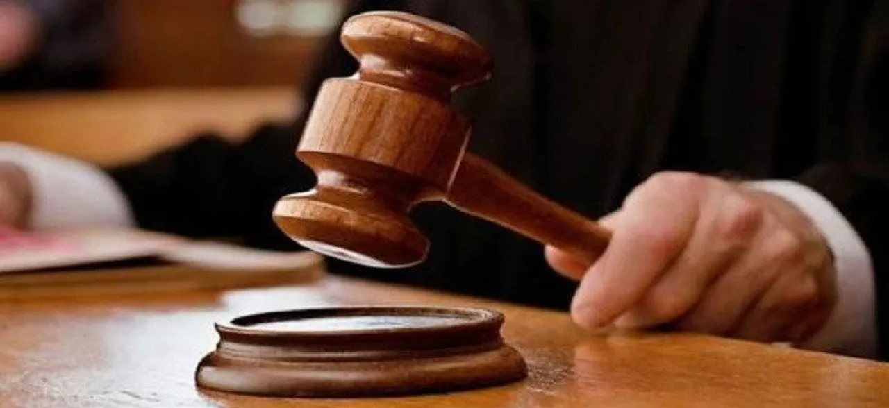 Pakistanâ€™s Supreme Court bars private channels from airing Indian films, TV shows