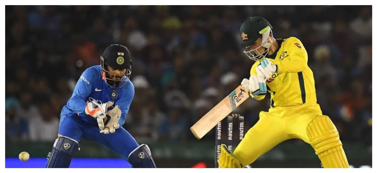 Peter Handscomb maiden century keeps Australia in hunt against India in Mohali