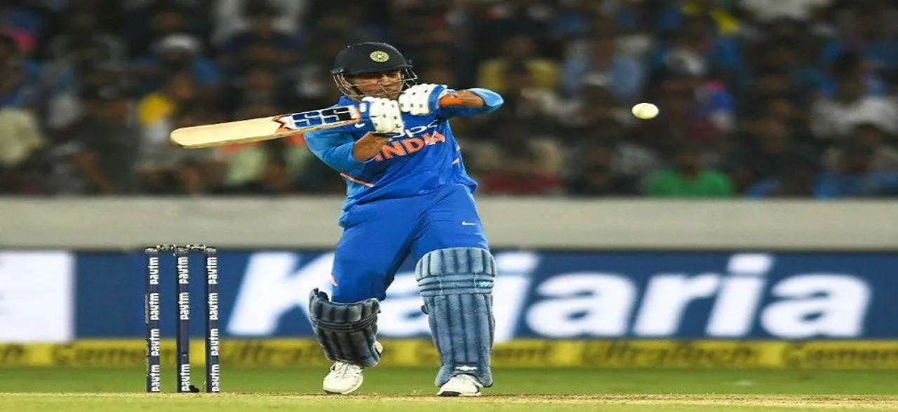 Australian legend Shane Warne explains why MS Dhoni should be in World Cup squad