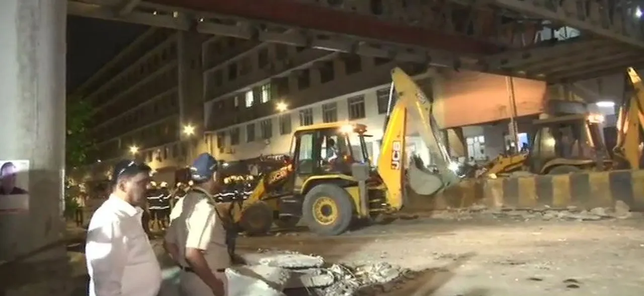 Mumbai foot overbridge collapse: Police issue traffic advisory