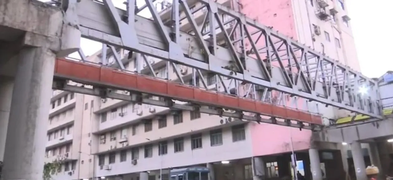 Mumbai bridge collapse: BMC to decide on dismantling structure
