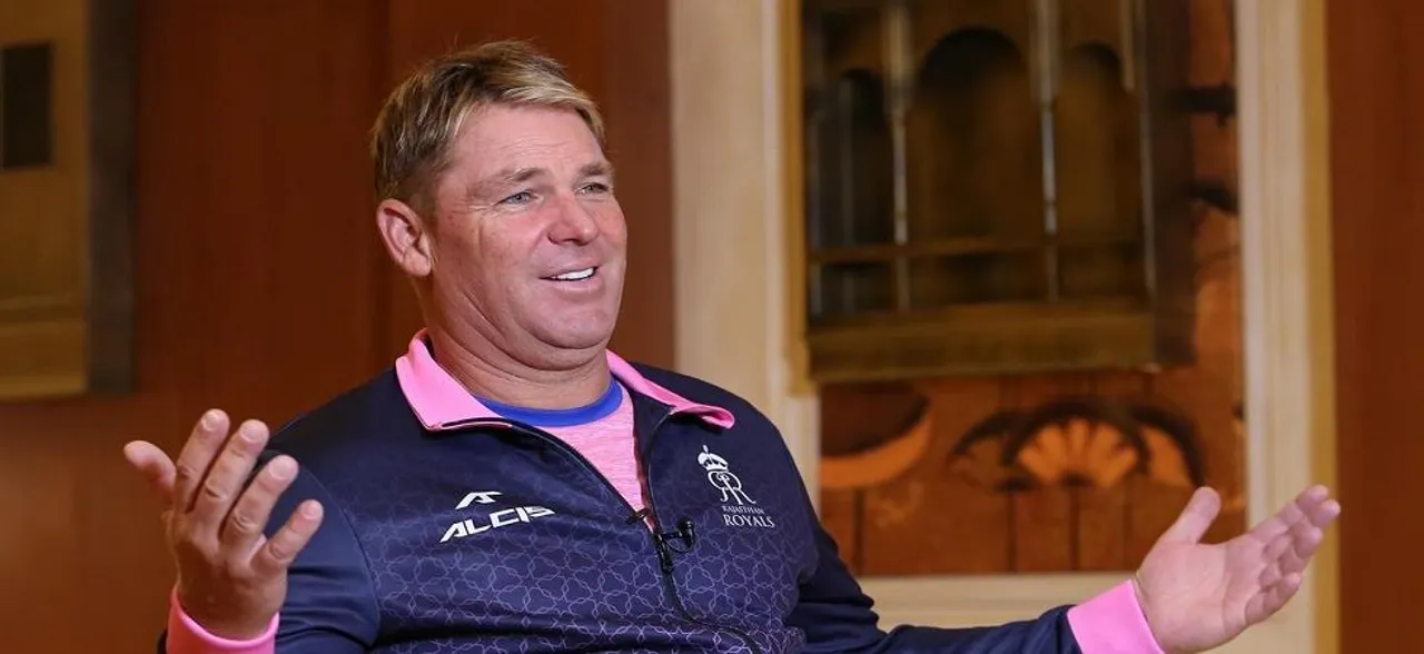 Shane Warne names three bowlers, enjoys watching currently