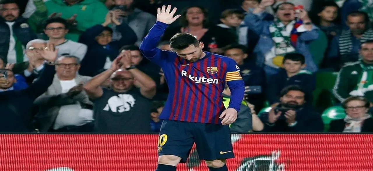 Lionel Messi hat-trick gets Barcelona closer to La Liga football title