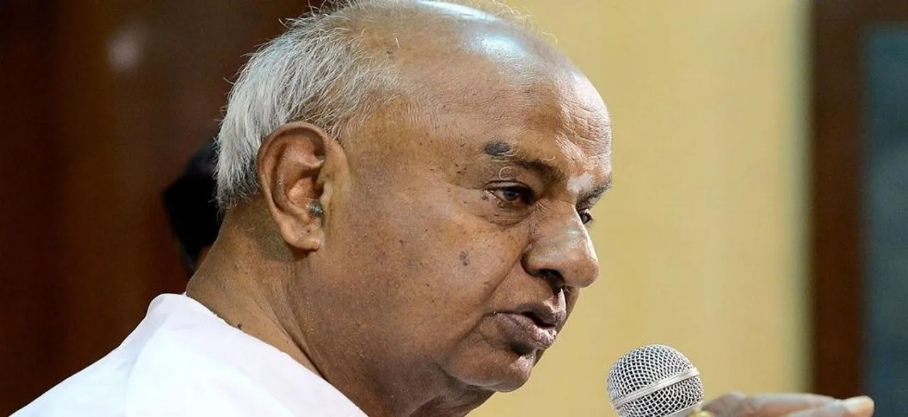 Deve Gowda ends suspense, to contest Lok Sabha polls from Tumkur