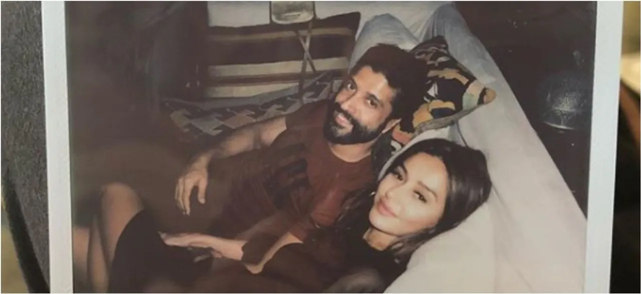 Farhan Akhtar APOLOGISES to girlfriend Shibani Dandekar, hereâ€™s why