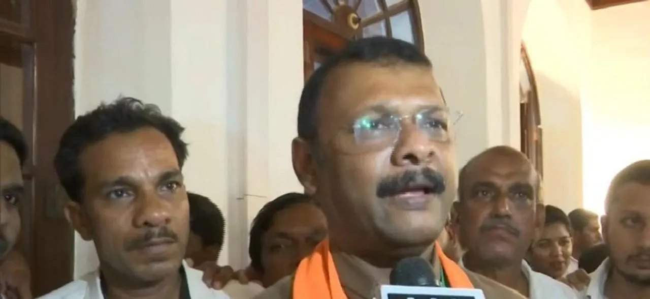 Several Goa ministers give Dipak Pawaskar late-night swearing in ceremony a miss
