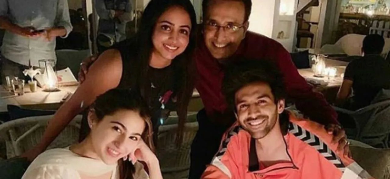 Sara Ali Khan and Kartik Aaryan FINALLY went on date, check out pictures
