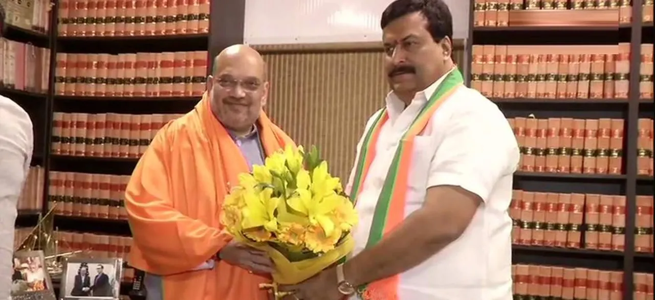 Former Congress leader P Sudhakara Reddy joins BJP in presence of Amit Shah