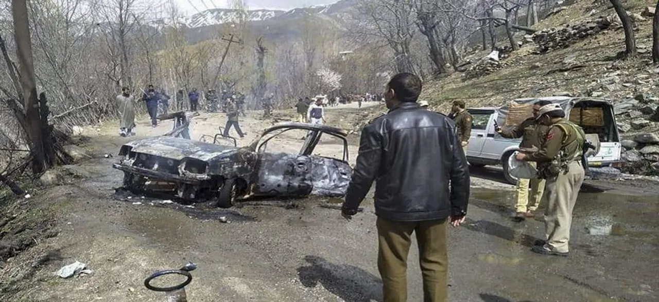 Suspected terror attack in Banihal: Letter found, driver claims to be associated with Hizbul