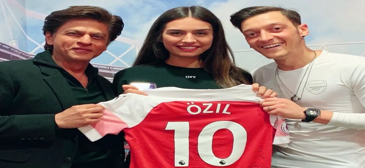 Shah Rukh Khan's fanboy moment with football superstar Mesut Ozil breaks the internet